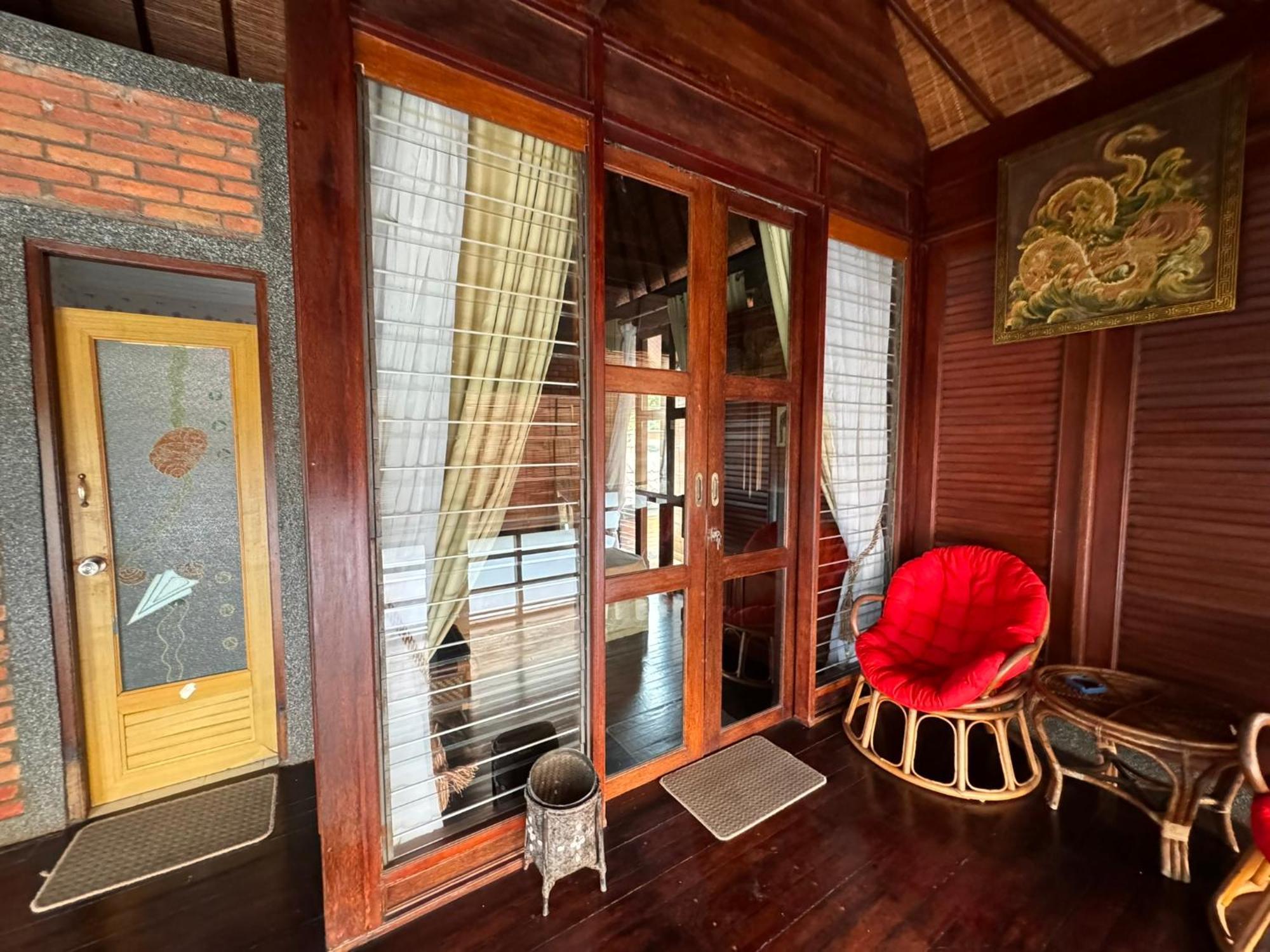 Giri Hill Homestay Нуса-Дуа Екстер'єр фото