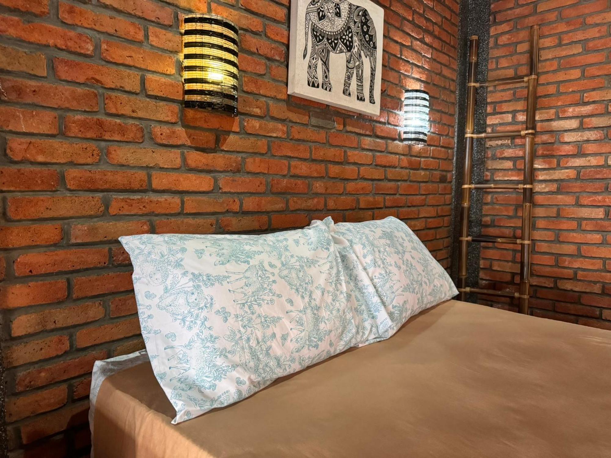 Giri Hill Homestay Нуса-Дуа Екстер'єр фото