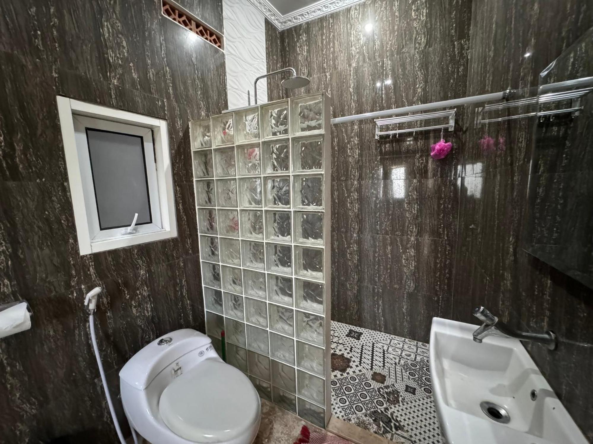 Giri Hill Homestay Нуса-Дуа Екстер'єр фото